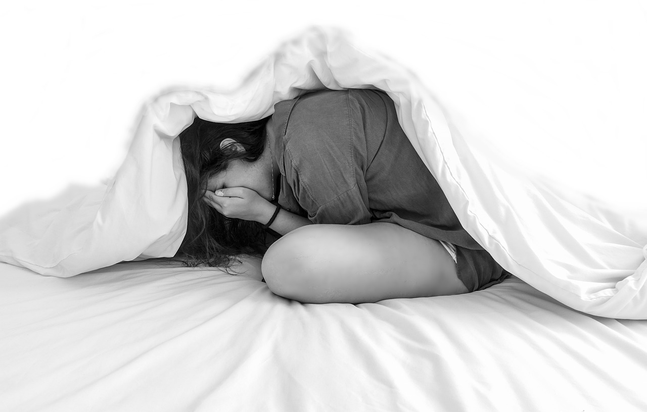 Miedo a dormir: síntomas y cómo tratarlo